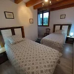 La Fermette Aux Lamas Holiday home Savigny-Levescault