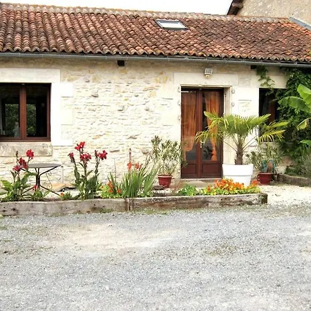 La Fermette Aux Lamas Σπίτι διακοπών Savigny-Lévescault