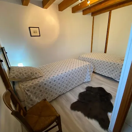 度假居 La Fermette Aux Lamas Savigny-Lévescault